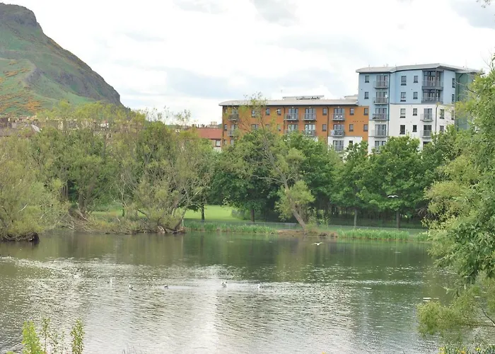 Lochend Park View Apartment