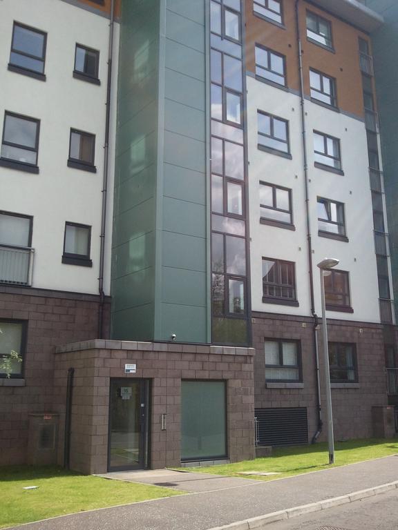 Lochend Park View Эдинбург