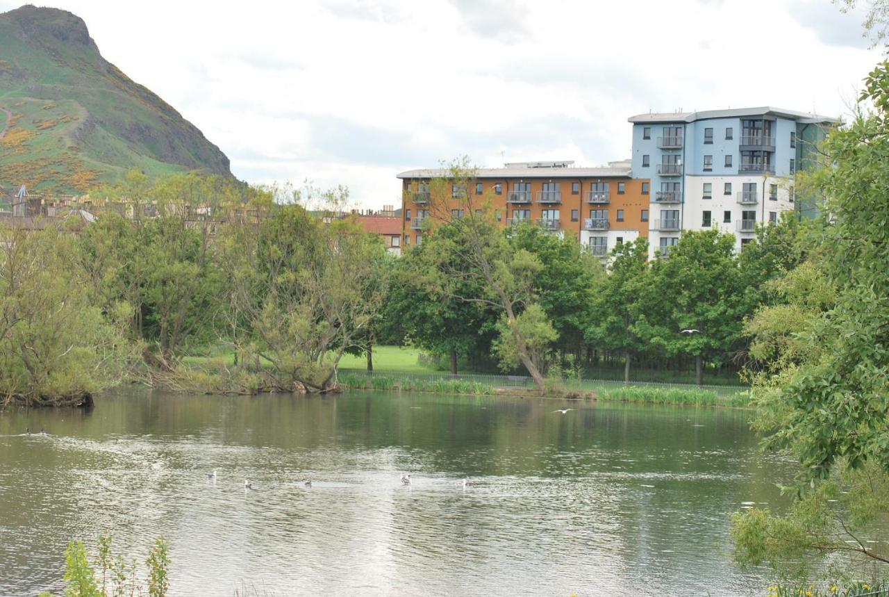 Lochend Park View Апартаменты Эдинбург